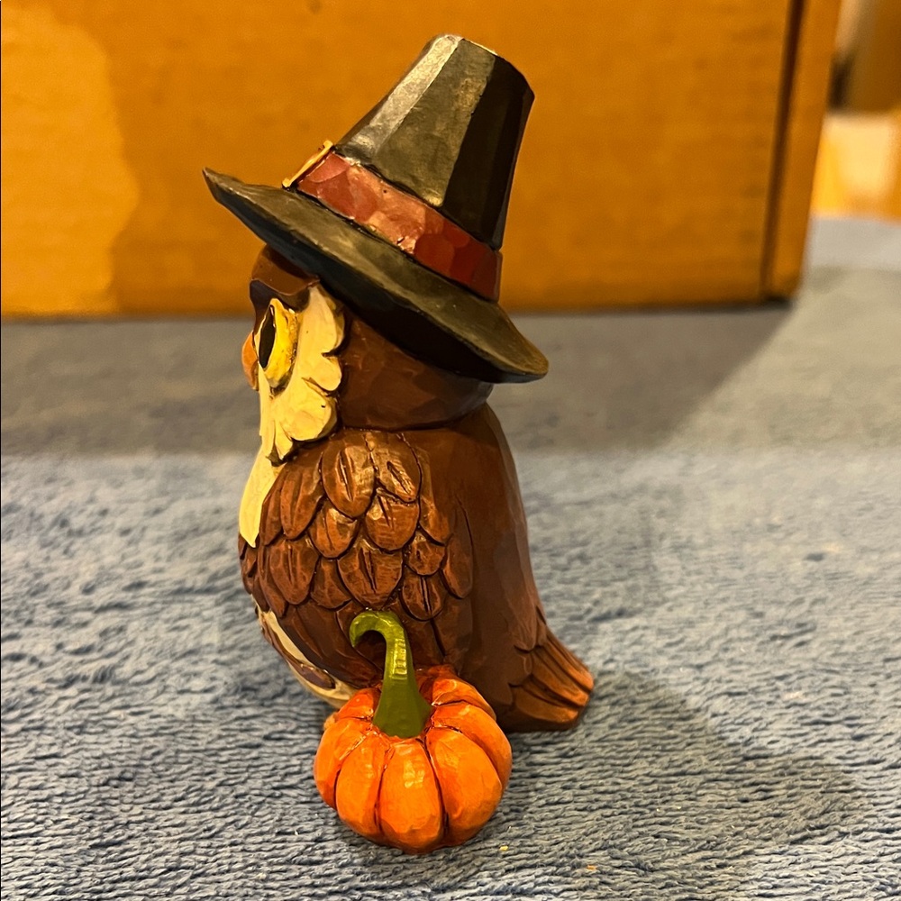 Jim Shore Halloween Owl Figurine with Pumpkin - Picture 4 of 6
